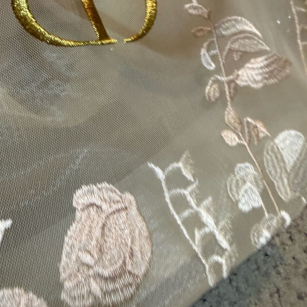 Dior beauty gift with purchase on Cream Tote Bag with Embroidered Design - Picture 7 of 7